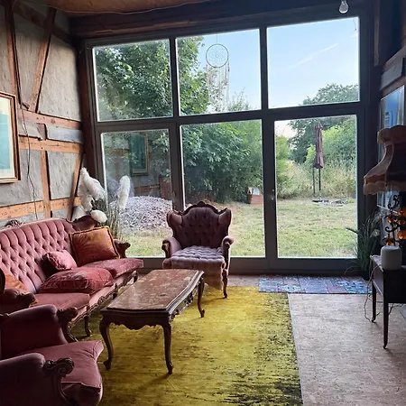 Doppelbett In Der Villa Mit 3000 M2 Garten Und Wald Campsite Wittstock