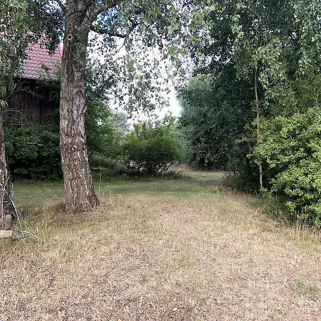 Doppelbett In Der Villa Mit 3000 M2 Garten Und Wald