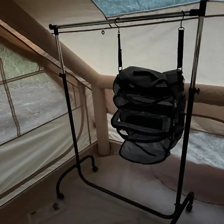 Doppelbett In Der Villa Mit 3000 M2 Garten Und Wald *