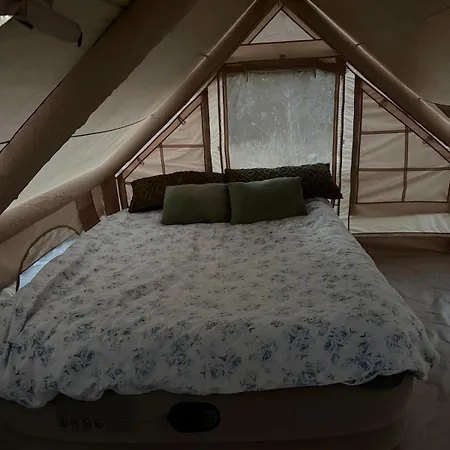 Campsite Doppelbett In Der Villa Mit 3000 M2 Garten Und Wald *
