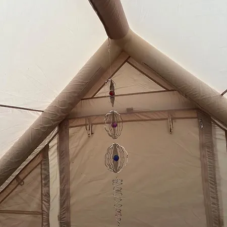 Campsite Doppelbett In Der Villa Mit 3000 M2 Garten Und Wald