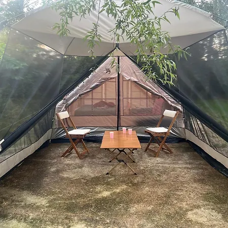 Doppelbett In Der Villa Mit 3000 M2 Garten Und Wald * Wittstock