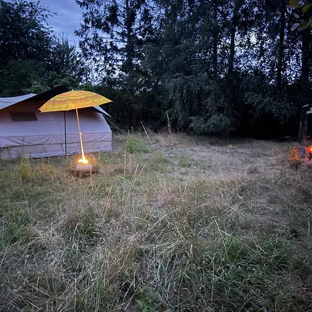 Doppelbett In Der Villa Mit 3000 M2 Garten Und Wald * Wittstock