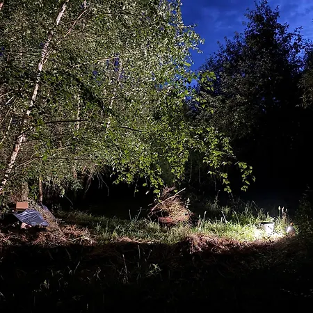 Doppelbett In Der Villa Mit 3000 M2 Garten Und Wald