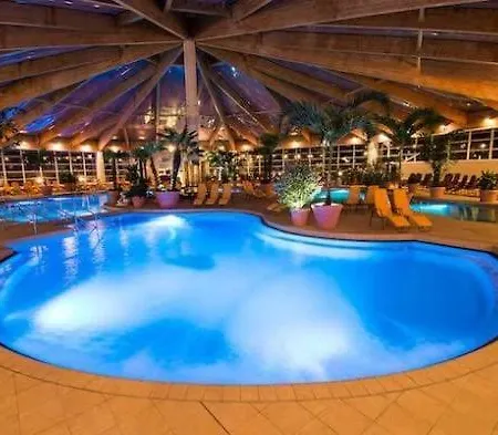 Campsite Doppelbett In Der Villa Mit 3000 M2 Garten Und Wald