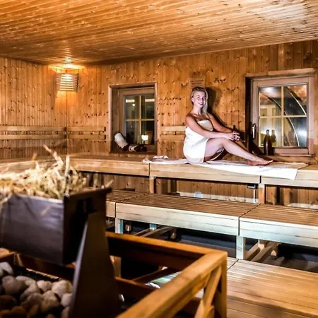 Campsite Doppelbett In Der Villa Mit 3000 M2 Garten Und Wald
