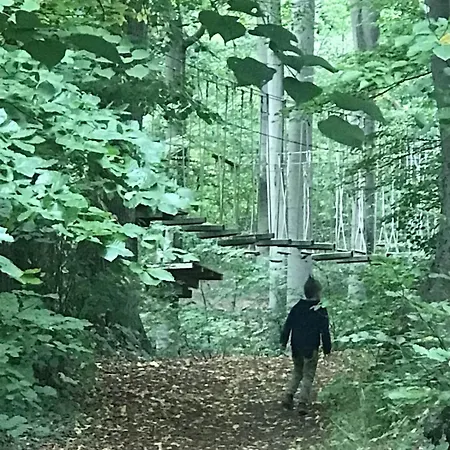 Doppelbett In Der Villa Mit 3000 M2 Garten Und Wald *